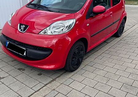 Peugeot 107 Filou 70