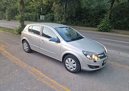 Opel Astra H Lim. Innovation"*LEDER*XENON*TÜV-6-26