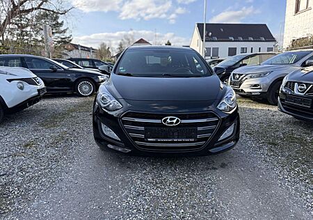 Hyundai i30 blue Passion