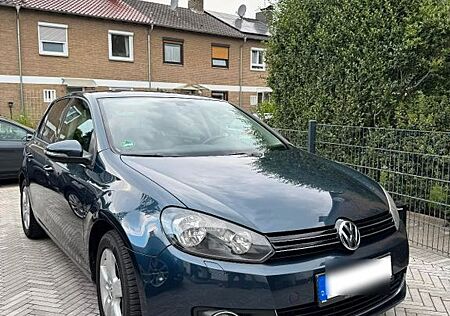 VW Golf Volkswagen 1.4 TSI 90 kW Highline Highline