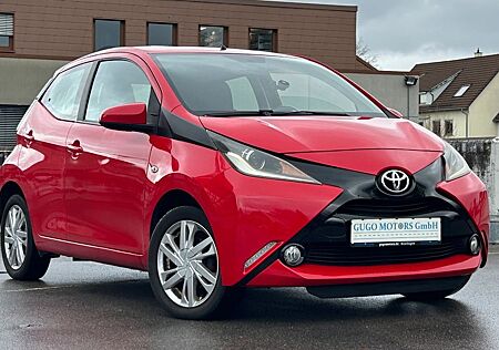 Toyota Aygo (X) -Play / Kamera / TÜV neu