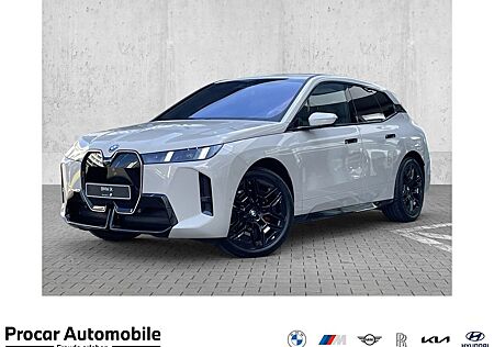 BMW iX xDrive45 M Sport DA PROF PA PROF AHK 22"