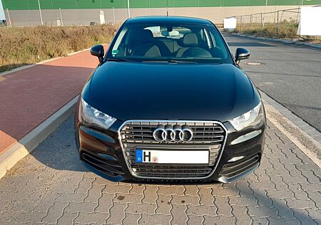 Audi A1 1.2 TFSI / Tüv+AU 11.25 /