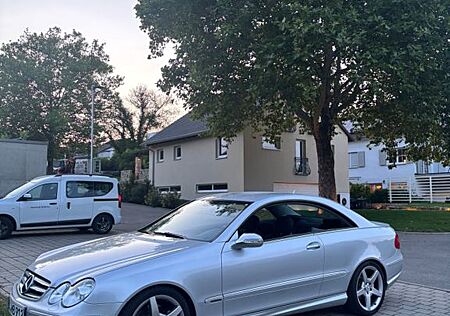 Mercedes-Benz CLK 280 AMG Paket ab Werk, Elegance, keyless Go