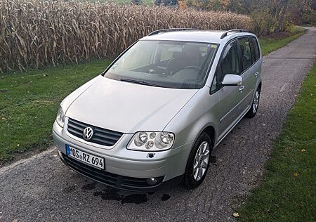 VW Touran Volkswagen 1.6 FSI Trendline TÜV 02/27 Service Neu