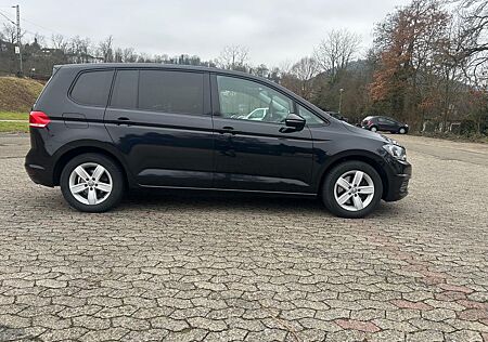 VW Touran Volkswagen 2.0 TDI SCR DSG Comfortline Comfortline