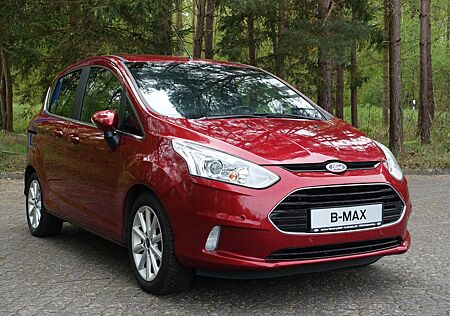 Ford B-Max Titanium