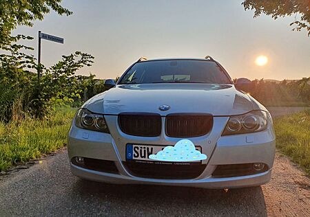 BMW 320d tour-Panoram/Xenon/Sch. Dunkel,Klimaautomat