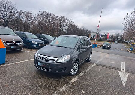 Opel Zafira 1.8 Family