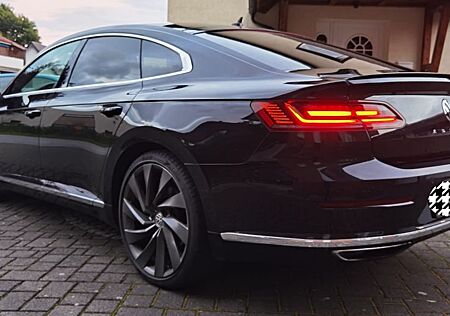VW Arteon Volkswagen 2.0 TSI 206kW DSG 4MOTION R-Line R-Line