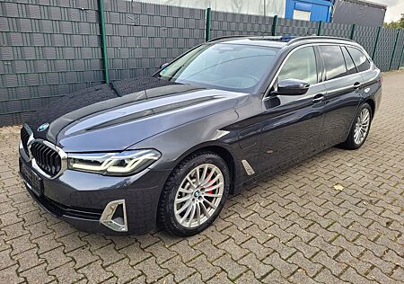 BMW 530 e Luxury Line Plug in Hybrid, Leder, Panora