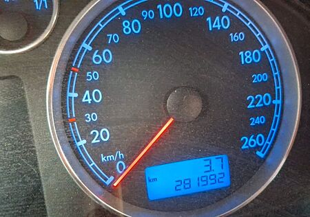 VW Passat Variant Volkswagen 1.9TDI 96kW 5-Gang Basis Vari...