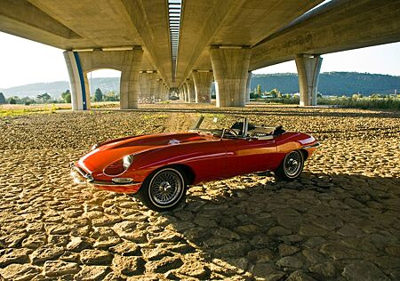 Jaguar E-Type 1968 1/2
