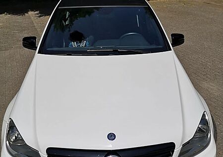 Mercedes-Benz C 220 CDI AVANTGARDE Autom. AMG Paket