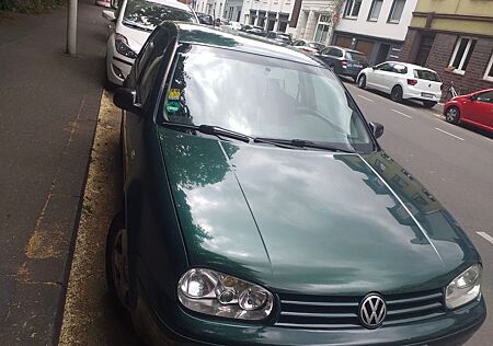 VW Golf Volkswagen 1.9 TDI Basis