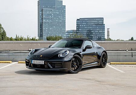 Porsche 911 Urmodell 911 Targa 4 GTS PDLS Innodrive Lift