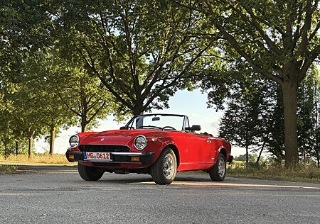 Fiat 124 DS Spider Pininfarina * Leder *