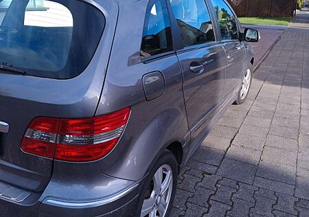 Mercedes-Benz B 200 CDI -
