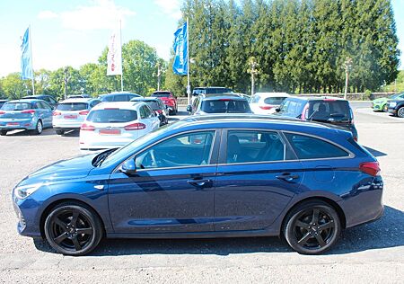 Hyundai i30 cw 1.4l Pure+Klima+Top Zustand
