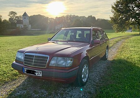 Mercedes-Benz 220 E T Modell