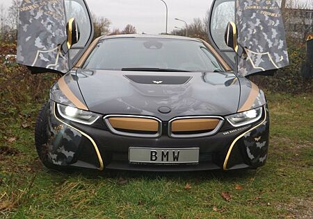 BMW i8 by René Turrek(past meets future)