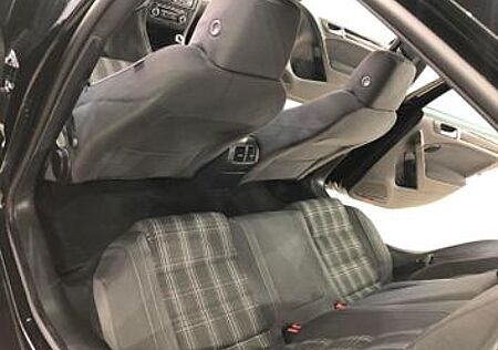 VW Golf Volkswagen 2.0 TDI GTD GTD