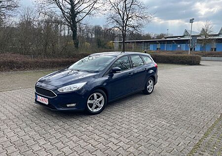 Ford Focus Turnier Business Navi +AHK