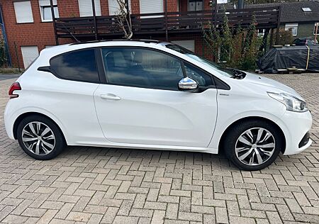 Peugeot 208 PureTech 82 Style, Panorama