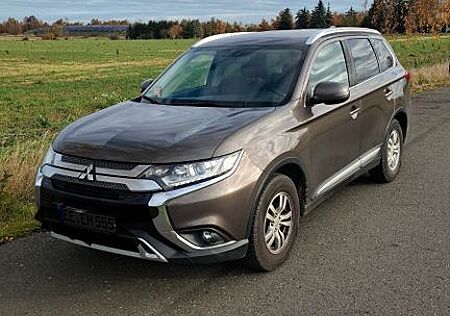 Mitsubishi Outlander 2.0 Benziner ClearTec 2WD -