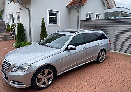 Mercedes-Benz E 350 CDI T BlueEFFICIENCY AVANTGARDE