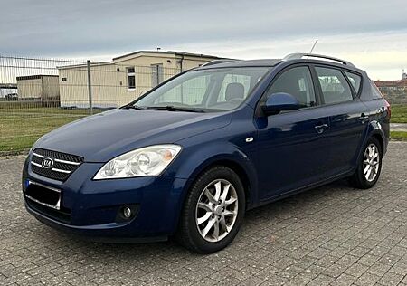 Kia Cee'd Kombi 2.0 CRDi - TÜV 06/2027 - 1. Hand