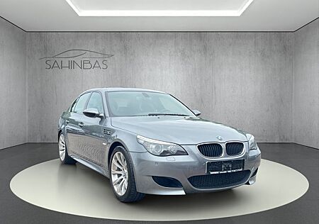 BMW M5 V10 SMG *Tadelloser Zustand*