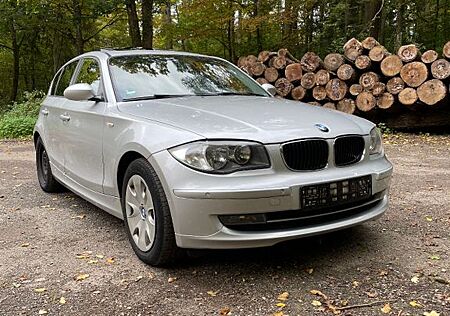 BMW 118i - Advantage mit Schiebedach