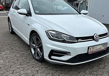 VW Golf Volkswagen VII Lim. Highline DSG R