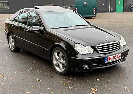 Mercedes-Benz C 180 C180K*1.Hand*MB-Scheckheft*Leder*Sportpaket*PDC*