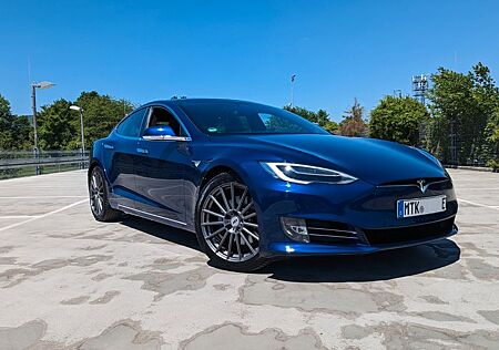 Tesla Model S 75D (85 kWh) 525PS/Winter/CCS/AP2/MCU2