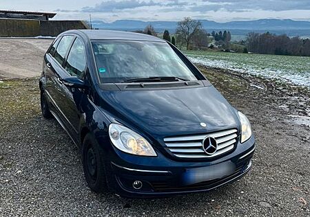 Mercedes-Benz B 170 -