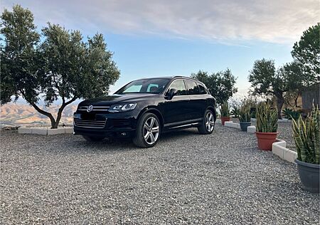 VW Touareg Volkswagen 4.2 V8 TDI R-Line+*AHK*Pano*360*ACC*LANE