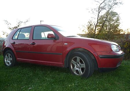 VW Golf Volkswagen 1.6 Basis