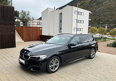 BMW 520d Xdrive Touring M-SPORT Paket