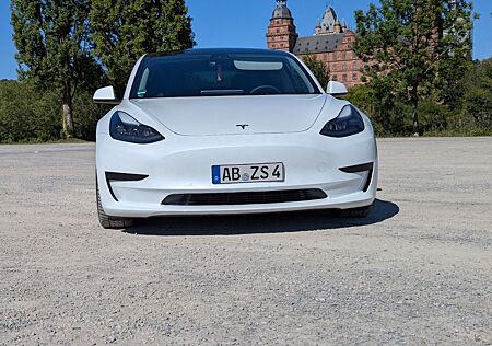 Tesla Model 3 Standard-Reichweite Plus - Hinterrad...