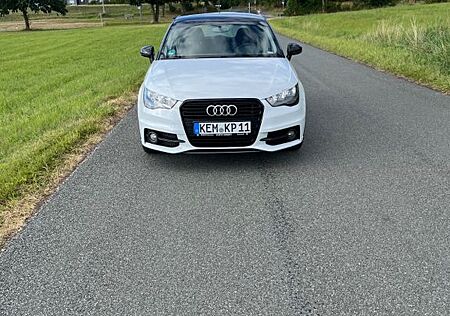 Audi A1 1.2 TFSI S line Sportback S line