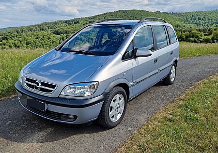 Opel Zafira 1.6 A Elegance, 7-Sitzer