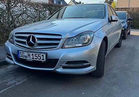 Mercedes-Benz C 180 AVANTGARDE