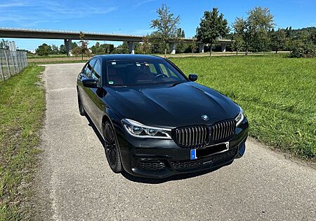 BMW 750i xDrive -