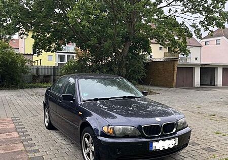 BMW 318i -
