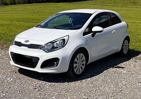 Kia Rio 1.2 FIFA World Cup Edition FIFA World Cu...