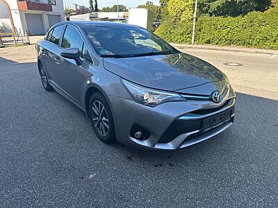 Toyota Avensis 1,8-l-Valvematic Comfort,Navi,Kamera