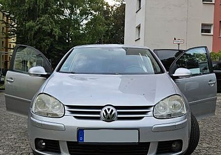 VW Golf Volkswagen V 1.6 Goal Ausstattung