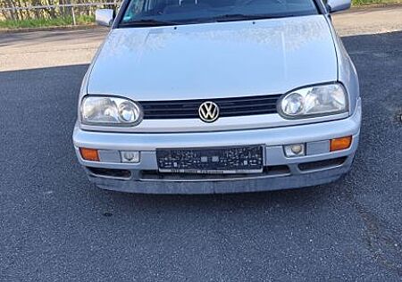 VW Golf Volkswagen Standard